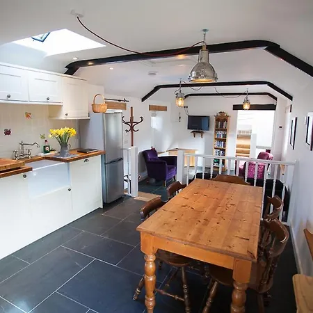 Apartamento Bleujenn Barn, Delightful Near Stunning And Walks Penzance